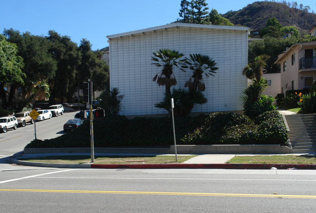 1600 N Verdugo Rd in Glendale, CA - Foto de edificio - Building Photo