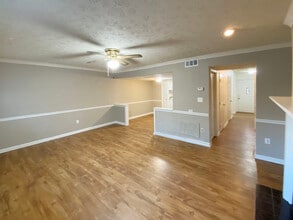 1905 S Milledge Ave, Unit 8 in Athens, GA - Building Photo - Building Photo