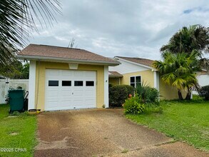 5308 Lance St in Panama City, FL - Building Photo - Building Photo