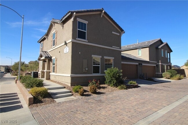 676 Swift Eagle Ave