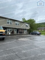 1207 Holly Ave in South Pittsburg, TN - Building Photo