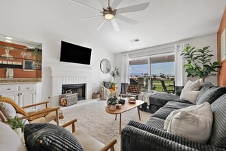 699 Vista Lago Cir N in Palm Desert, CA - Building Photo - Building Photo