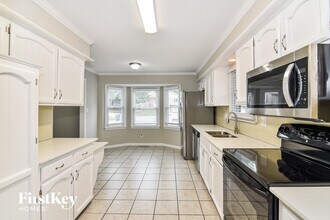 229 SE Brownfield Dr in Lee's Summit, MO - Building Photo - Building Photo