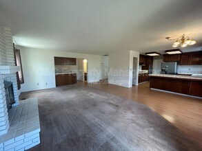 284 Preakness Ln in Vallejo, CA - Building Photo - Building Photo