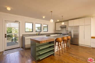 2287 Glendale Blvd in Los Angeles, CA - Building Photo - Building Photo