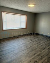 1515 Cruft St in Terre Haute, IN - Foto de edificio - Building Photo