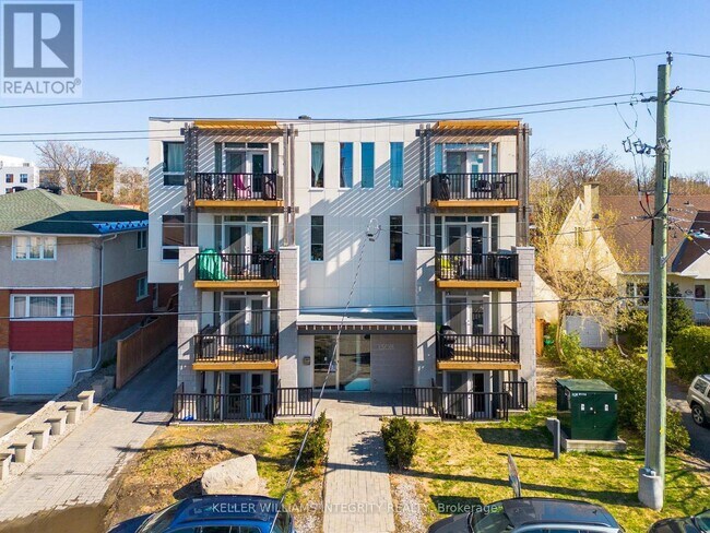 property at 1308-1308 Thames St