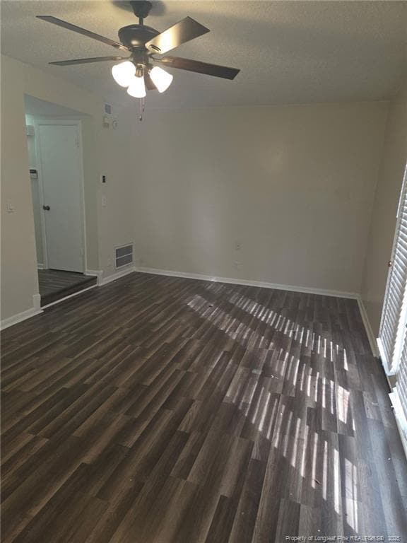 583 Winding Creek Rd in Fayetteville, NC - Building Photo - Building Photo