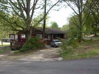 Building Photo - 909 Royal Summit Dr Apartments in Seneca, South Carolina