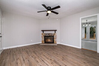 6024 Olinda St in Charlotte, NC - Building Photo - Building Photo