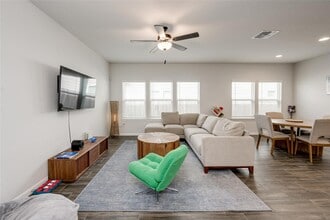 10712 Timber Brook Pass in Austin, TX - Building Photo - Building Photo