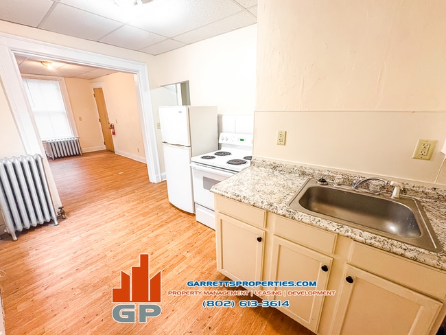8 Loomis St, Unit 103 in Montpelier, VT - Building Photo - Building Photo