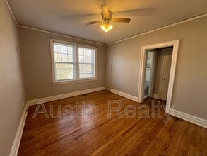 7080 Mitchell Ave in Richmond Heights, MO - Building Photo - Building Photo