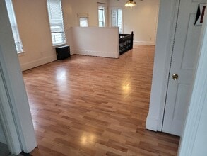 6 Wachusett St, Unit 2 in Lowell, MA - Building Photo - Building Photo