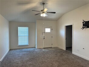 6000 NW Meade St in Bentonville, AR - Building Photo - Building Photo