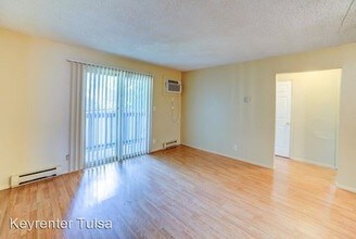 807 S Trenton Ave in Tulsa, OK - Building Photo - Building Photo
