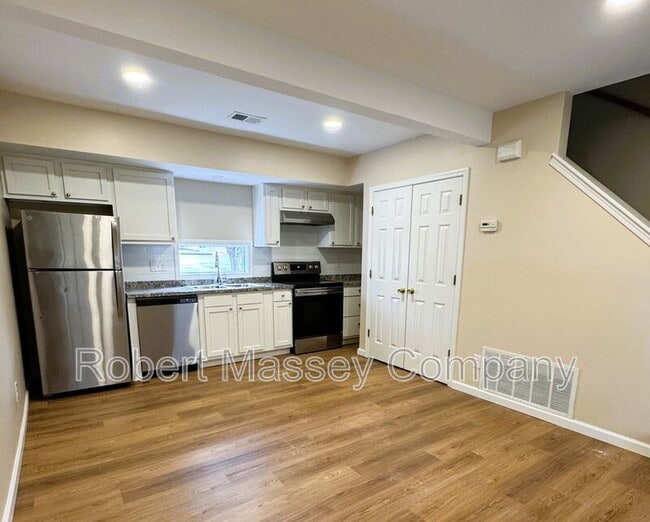 1236 Cherokee Rd in Louisville, KY - Building Photo - Building Photo