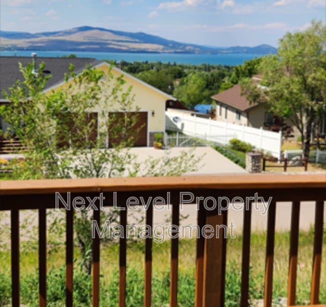 1002 Hillside Ct in Polson, MT - Building Photo - Building Photo