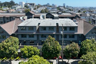 350 Broderick St in San Francisco, CA - Foto de edificio - Building Photo