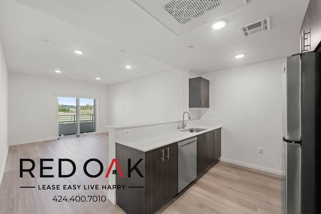 property at 218 S Occidental Blvd