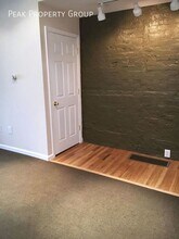 1208 Indianola Ave in Columbus, OH - Building Photo - Building Photo