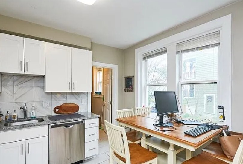 4 Leicester St, Unit 1 in Boston, MA - Building Photo