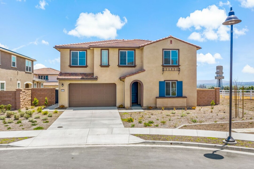18191 Crow Cir in Chino Hills, CA - Building Photo