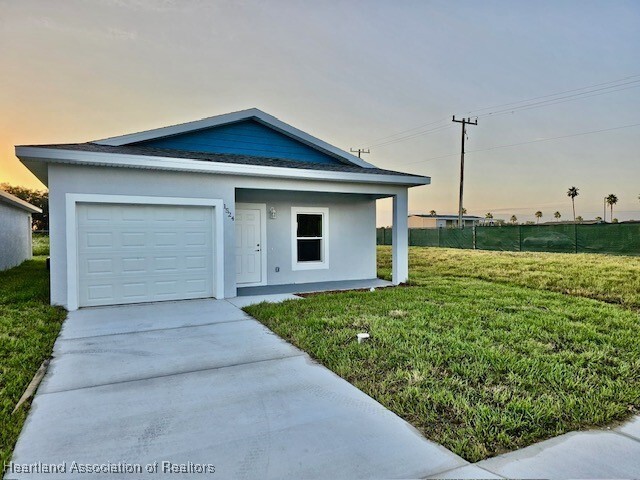 1103 Gigon Ct in Sebring, FL - Building Photo