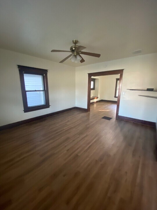 1477 South Ave in Toledo, OH - Foto de edificio