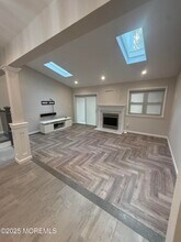 35 Chestnut Way in Englishtown, NJ - Building Photo - Building Photo
