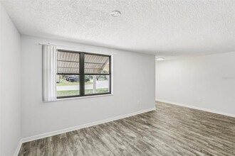 4015 Litchfield Dr in New Port Richey, FL - Building Photo - Building Photo