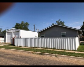 2201 N Nelson St in Pampa, TX - Building Photo - Building Photo