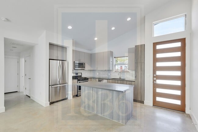 1309 Delano St in Austin, TX - Building Photo - Building Photo