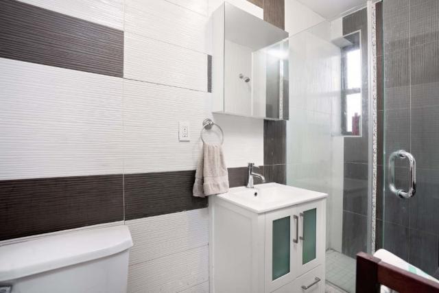 348 E 110th St in New York, NY - Building Photo - Building Photo