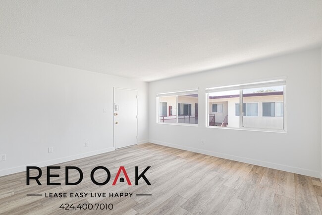 property at 16924 Crenshaw Blvd