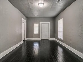 1149 N McKinley Ave in Oklahoma City, OK - Building Photo - Building Photo