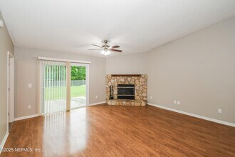 8155 Teaticket Dr in Jacksonville, FL - Building Photo - Building Photo