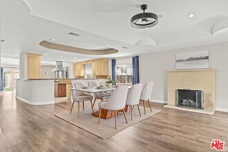 5027 Ledge Ave in Los Angeles, CA - Building Photo - Building Photo