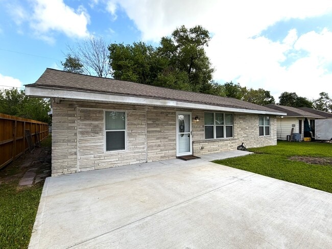 5763 Westover St in Houston, TX - Building Photo - Building Photo