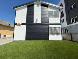 1343 W 36th St, Unit 1343 west 36th street in Los Angeles, CA - Building Photo