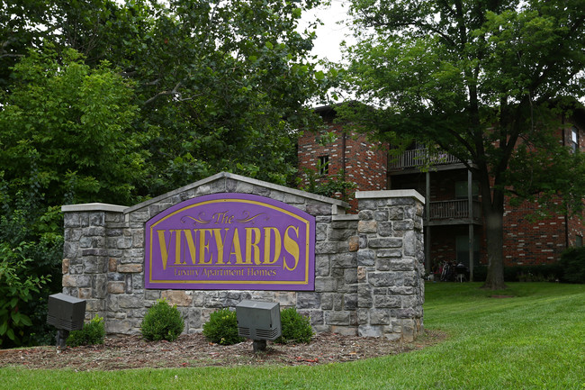 The Vineyards in St. Louis, MO - Foto de edificio - Building Photo