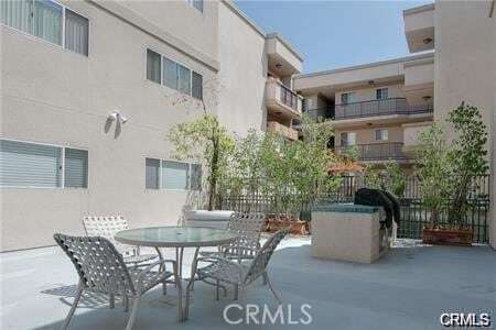 4630 Willis Ave, Unit 203 in Los Angeles, CA - Building Photo - Building Photo
