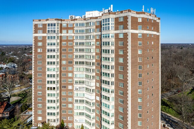 1400 Willow Ave in Louisville, KY - Foto de edificio - Building Photo