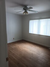 554 8th St, Unit A in Hermosa Beach, CA - Foto de edificio - Building Photo