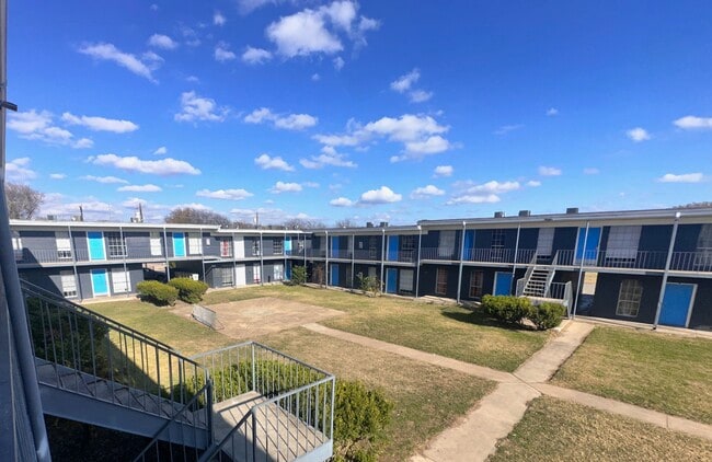 Eastgate Village Apartments