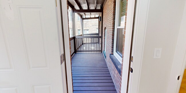 164 Allston St, Unit 3 in Boston, MA - Foto de edificio - Building Photo