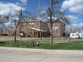 1010 State St in Belle Fourche, SD - Building Photo - Building Photo