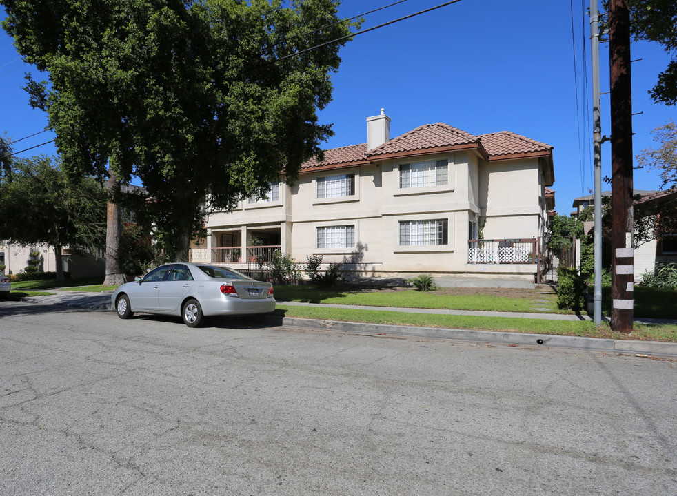 707 Raleigh St in Glendale, CA - Building Photo