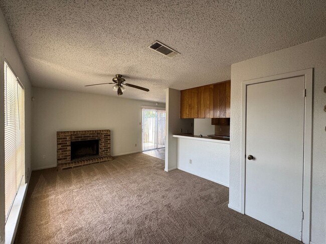 3001 Lake Rd-Unit -# B in Killeen, TX - Foto de edificio - Building Photo