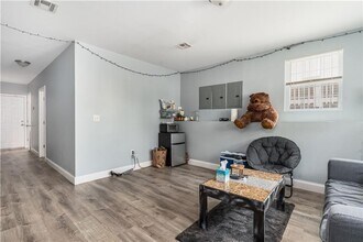 119 Oakland Ave in Providence, RI - Building Photo - Building Photo